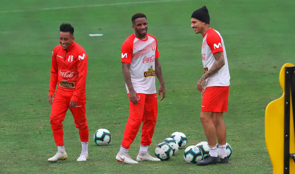 Selección peruana: Presidente Vizcarra ayudará a que los extranjeros de la ‘bicolor’ regresen al Perú para las Eliminatorias. Selección peruana: Presidente Vizcarra ayudará a que los extranjeros de la ‘bicolor’ regresen al Perú para las Eliminatorias.