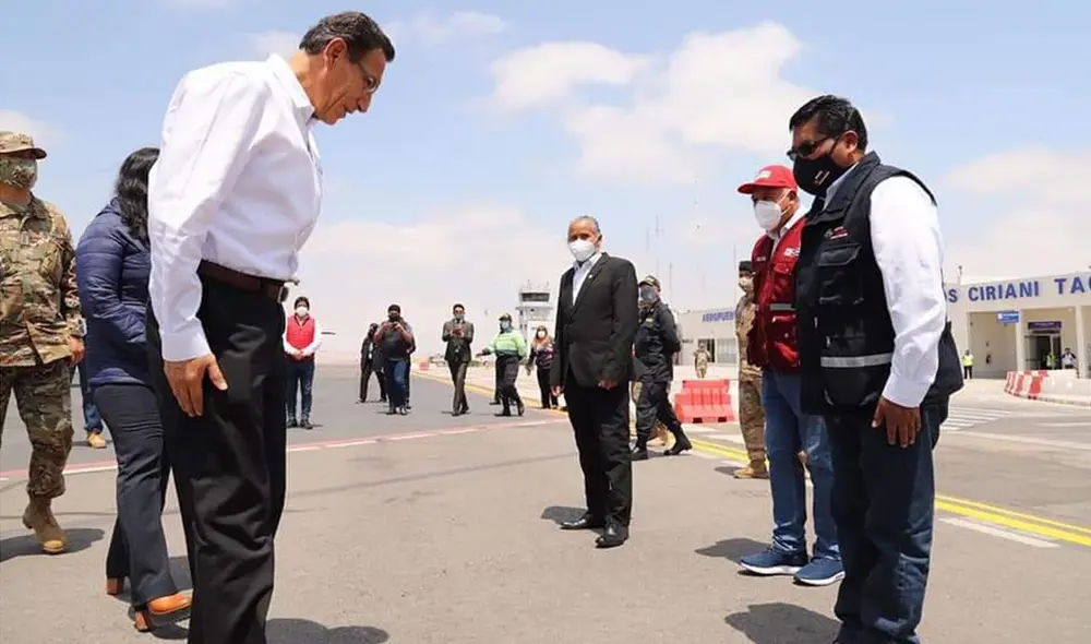 Presidente Martín Vizcarra saludó a autoridades de Tacna. Foto: Gobierno Regional de Tacna