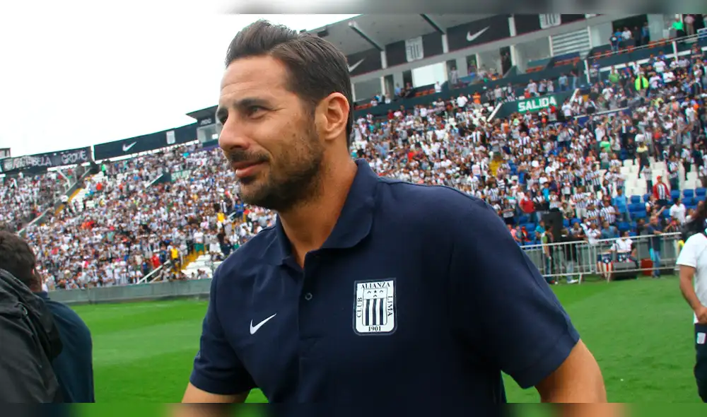 Claudio Pizarro: según su padre, en 10 días se podrá saber si regresa a Alianza Lima. Claudio Pizarro: según su padre, en 10 días se podrá saber si regresa a Alianza Lima.