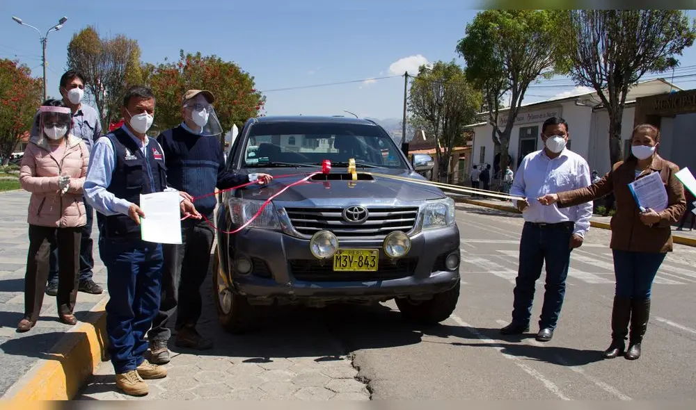 Yanacocha dona camioneta a Baños del Inca