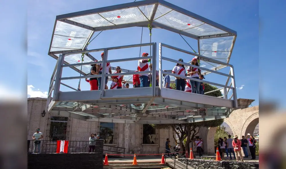 Mirador de cristal - Yanahuara (Arequipa) Mirador de cristal - Yanahuara (Arequipa)