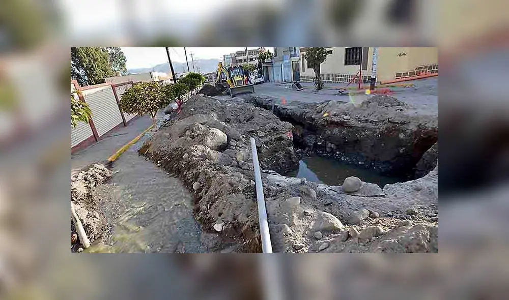 Arequipa: Desagüe colapsa en Miraflores por trabajos en obras [FOTOS Y VIDEO] 