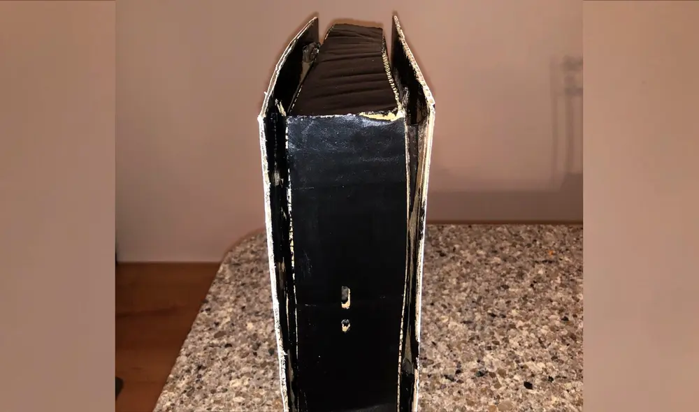 Aparentemente, alguien logró comprar la réplica de PS5, porque el producto ya no está disponible en eBay. Foto: eBay