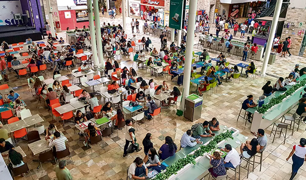 Ciudadanos no hacen caso a restricciones y acuden a playas