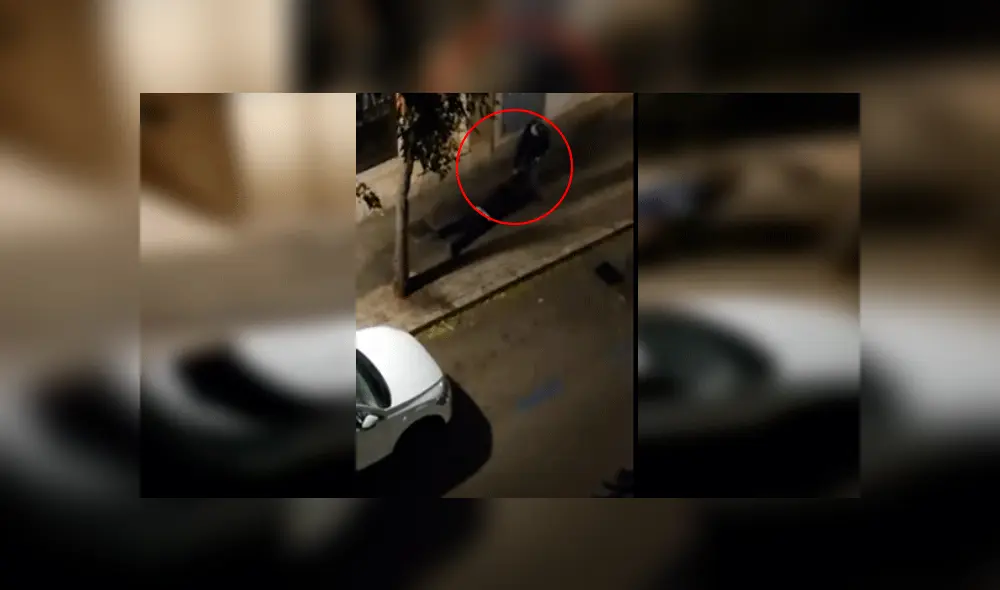 Un ladrón arrastra 20 metros a una mujer para robarle su bolso [VIDEO]