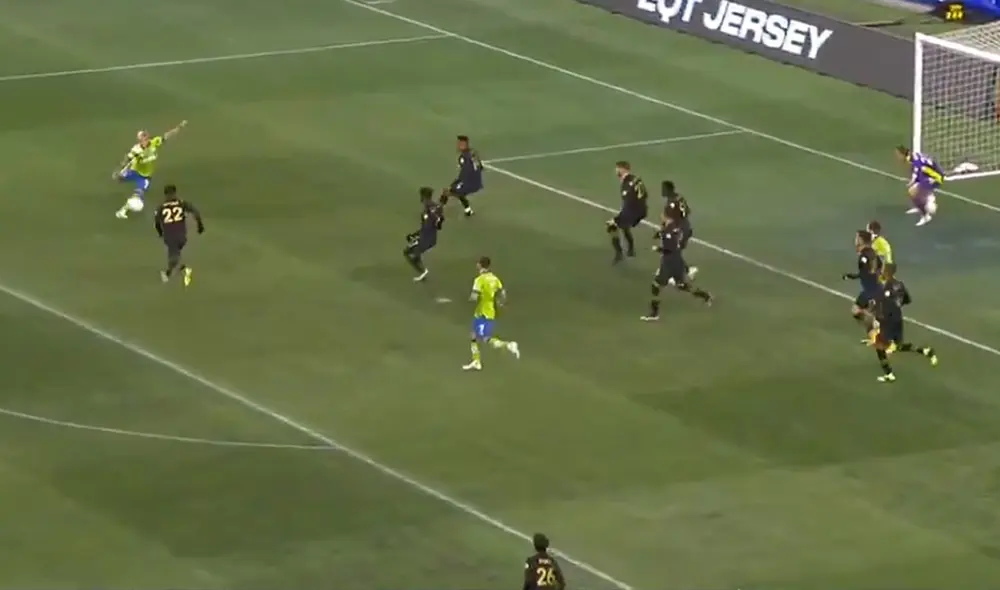 La anotación del peruano alimenta las aspiraciones de victoria por parte del Seattle Sounders. Foto: Twitter/Captura de ESPN
