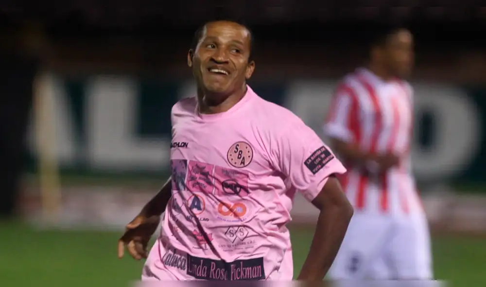 'Kukín' Flores y la falta más temeraria que se haya visto en el Perú [VIDEO]