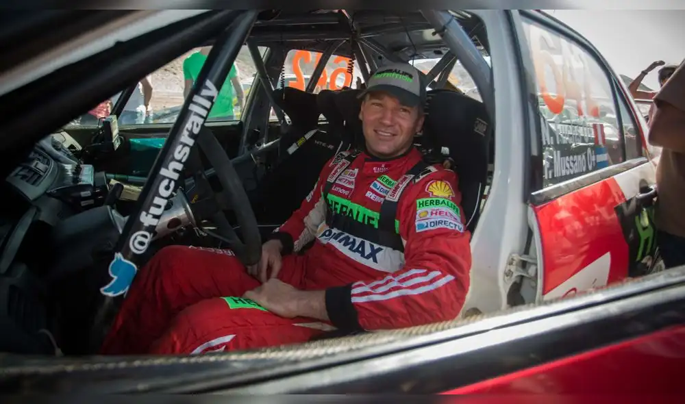 Auto de Nicolás Fuchs terminó en llamas y tuvo que abandonar el Dakar Series [FOTO]