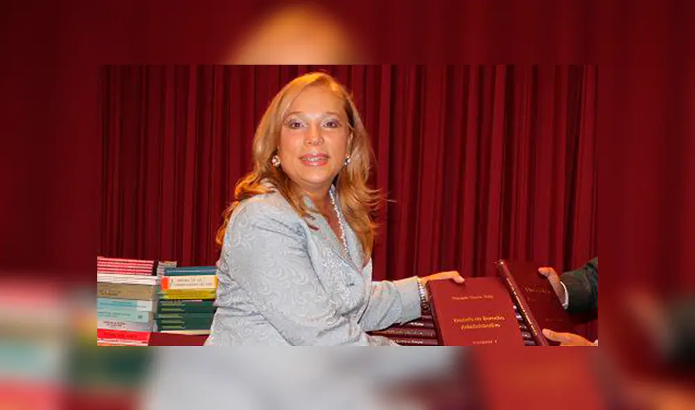 Fue la candidata de Fuerza Popular. Fue la candidata de Fuerza Popular.