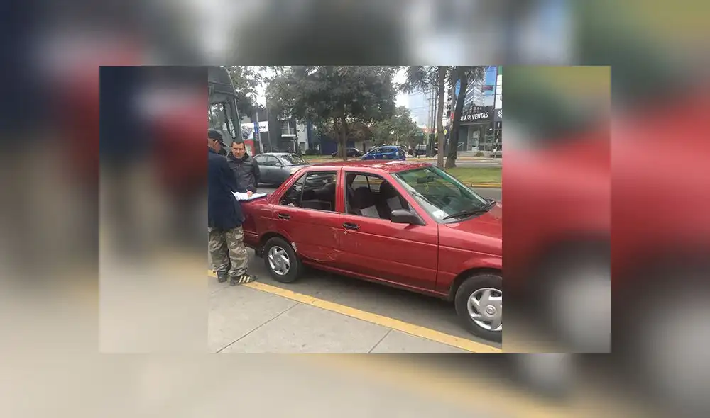 Choque entre bus y taxi ocurrió en la calle Punta del Este. (Fotos: Grupo La República)