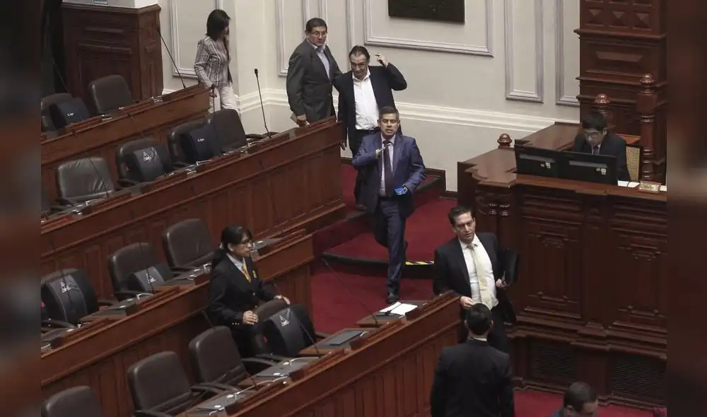 Se suspende la sesión de la Comisión Permanente 