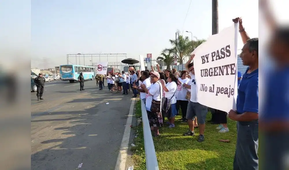 Vecinos de La Molina protestan por aumento en tarifa del peaje ...