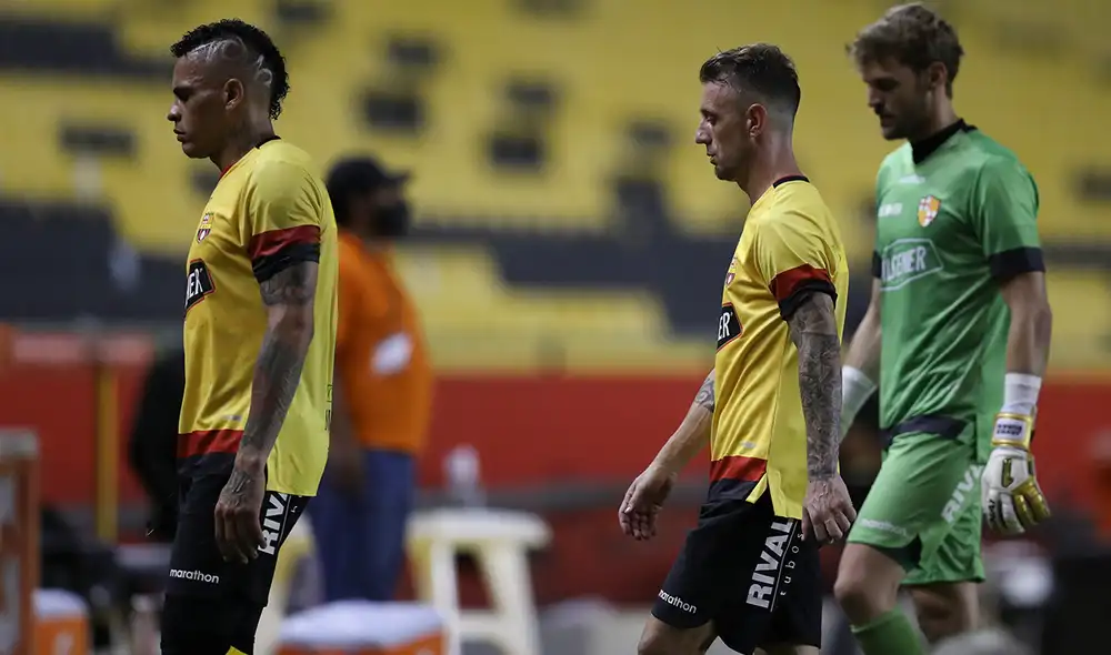 Barcelona no sumó punto alguno en cuatro fechas y quedó eliminado de la Copa Libertadores. Foto: AFP.