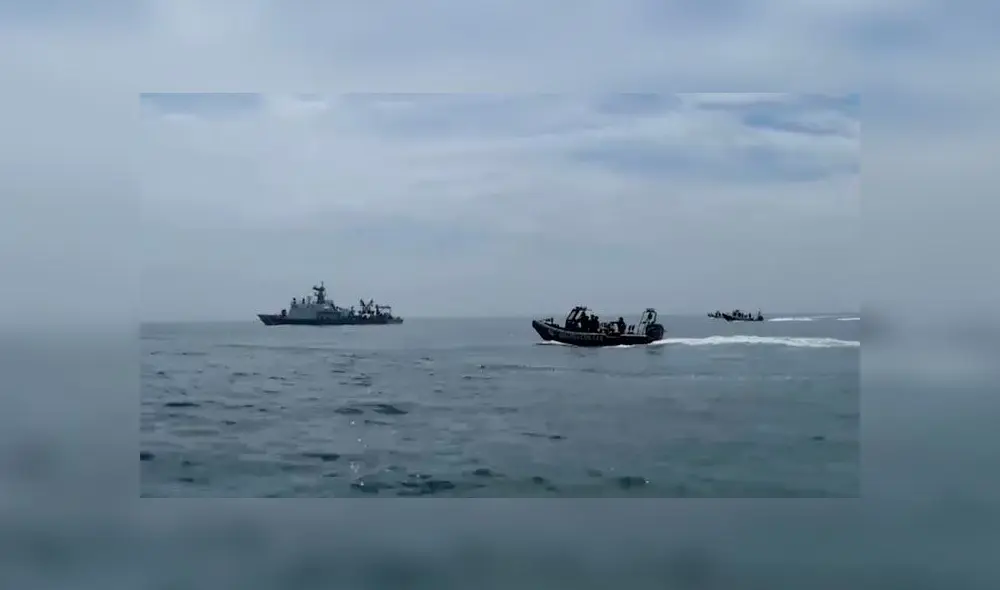 Patrullera Marítima BAP Río Piura (PM-206) y otras unidades de la Marina participaron en operativo. (Foto: Captura de video / Marina de Guerra del Perú)