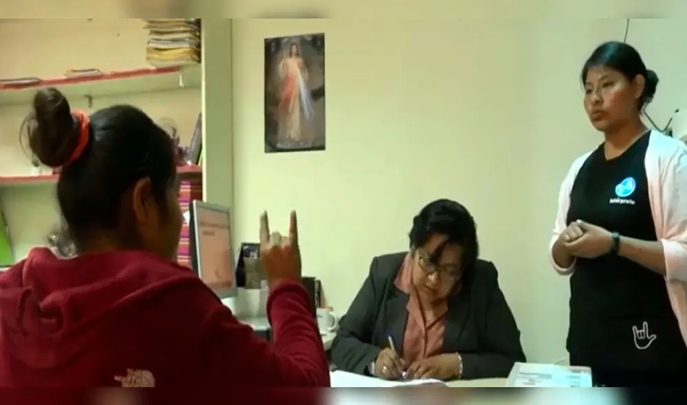 Gobierno Regional de Tacna implementó servicio de intérprete de señas Gobierno Regional de Tacna implementó servicio de intérprete de señas