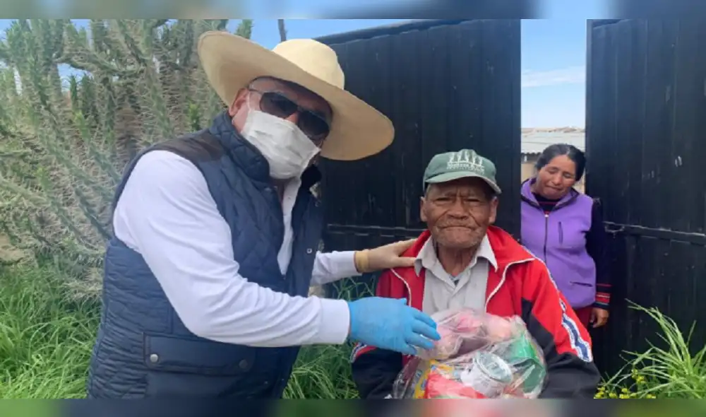 Alcalde de Yura donó su sueldo para ancianos y madres solteras. Alcalde de Yura donó su sueldo para ancianos y madres solteras.