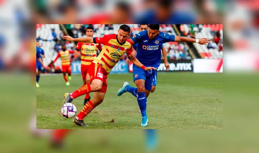 Los peruanos Yotún y Edison Flores no fueron titulares en este compromiso. Créditos: EFE