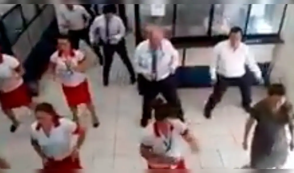 Facebook: Combaten el estrés en la oficina con divertida coreografía [VIDEO]