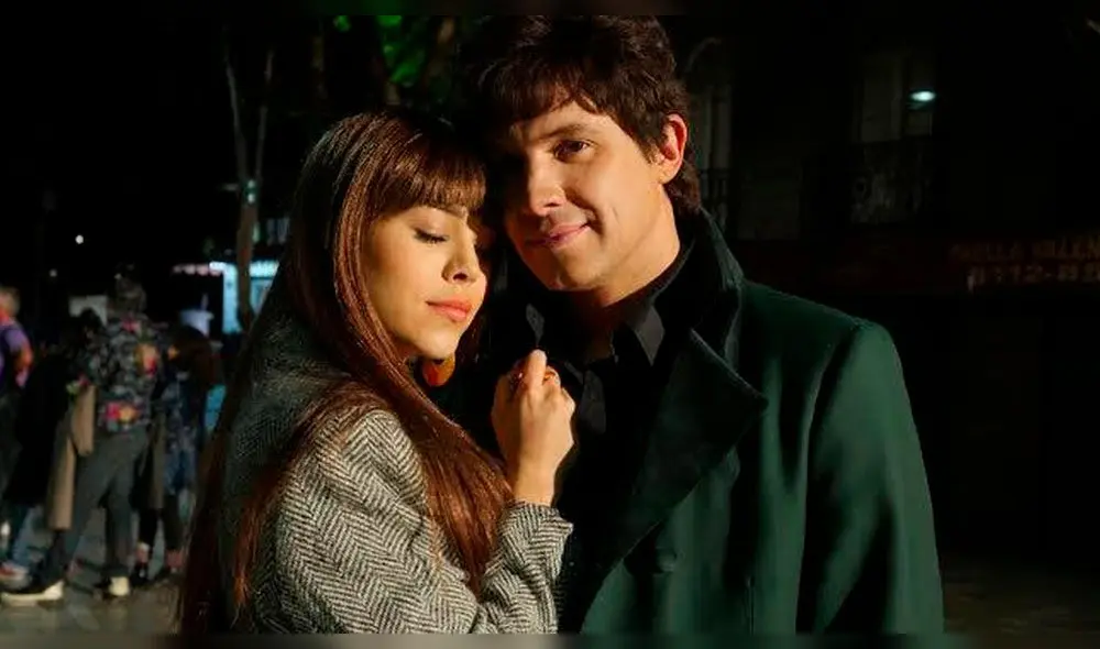 Danna Paola rinde homenaje a José José