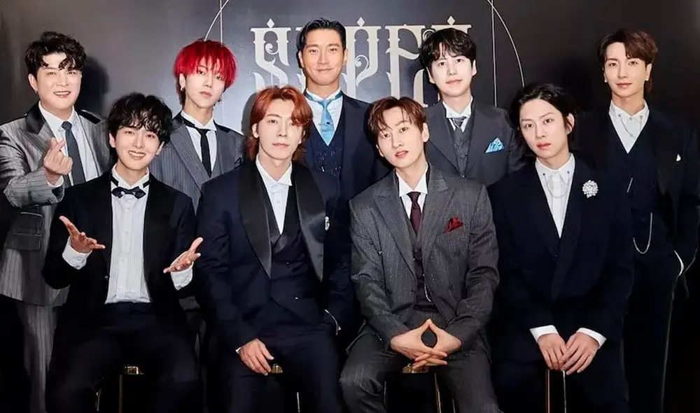 Shindong, Ryeowook, Yesung, Donghae, Siwon, Eunhyuk, Kyuhyun, Heechul y Leeteuk en la conferencia de prensa de The Renaissance. Foto: Label SJ