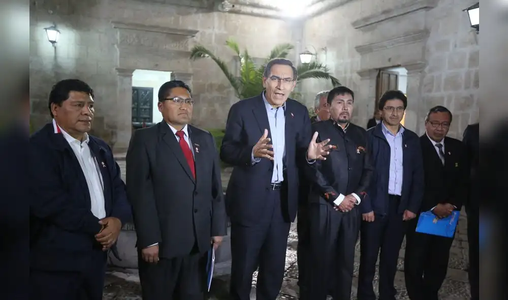 Diálogo. Presidente Vizcarra pidió hacer esfuerzos de concertación para buscar una solución.
