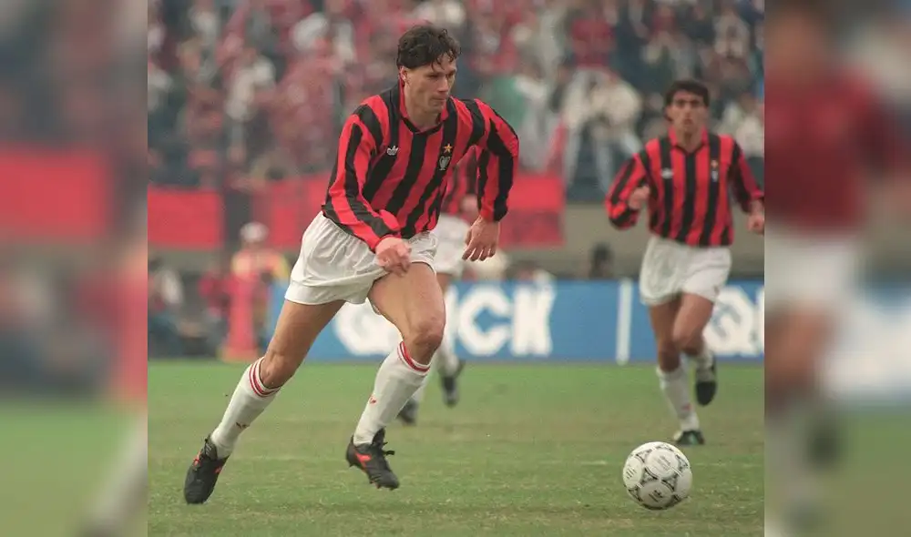 Marco Van Basten jugó su último partido a los 29 años, pero se retiró a los 31. Su último equipo fue el AC Milan. (Foto: AFP)