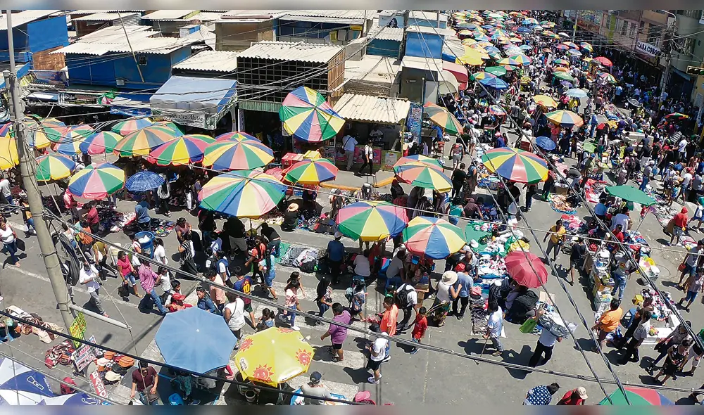 Desalojo. La municipalidad de Chiclayo se prepara para reordenar el centro de abasto. Desalojo. La municipalidad de Chiclayo se prepara para reordenar el centro de abasto.