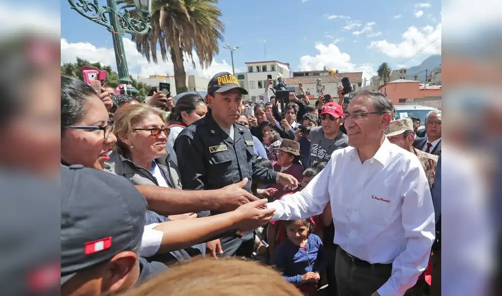 Vizcarra destaca respaldo de población en lucha contra la corrupción
