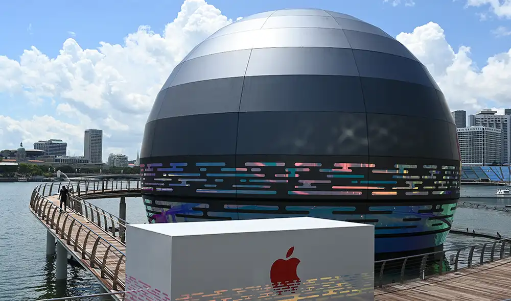 La nueva Apple Marina Bay Sands.  | Foto: Roslan Rahman / AFP