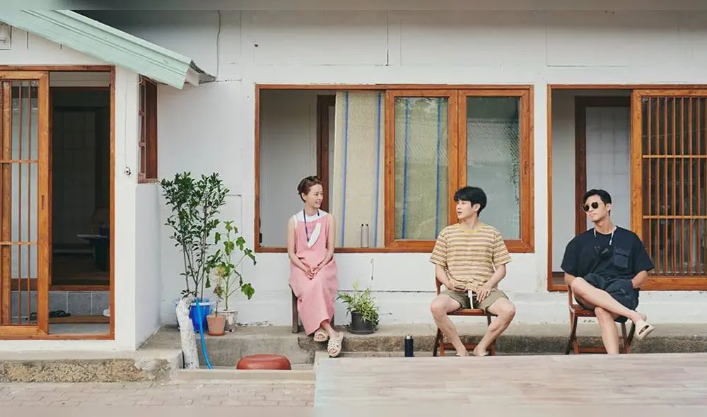 Summer Vacation es un reality de tvN que invita a estrellas de televisión y cine en vacaciones para relajarse de sus actividades. Foto: tvN