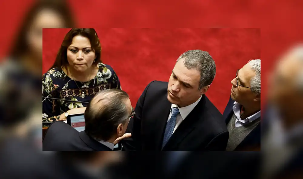 Salvador del Solar: giro de tuerca en la escena política Salvador del Solar: giro de tuerca en la escena política