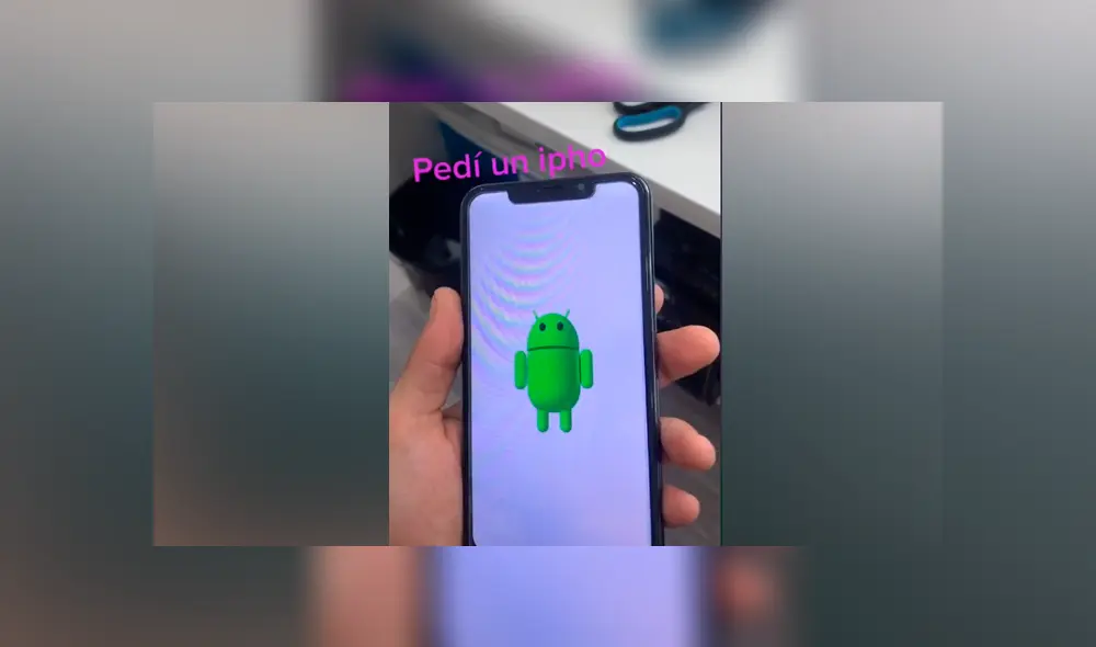 Desliza las imágenes para ver la desagradable sorpresa que se llevó un joven al comprar un iPhone 11 por Internet. Foto: Captura/TikTok