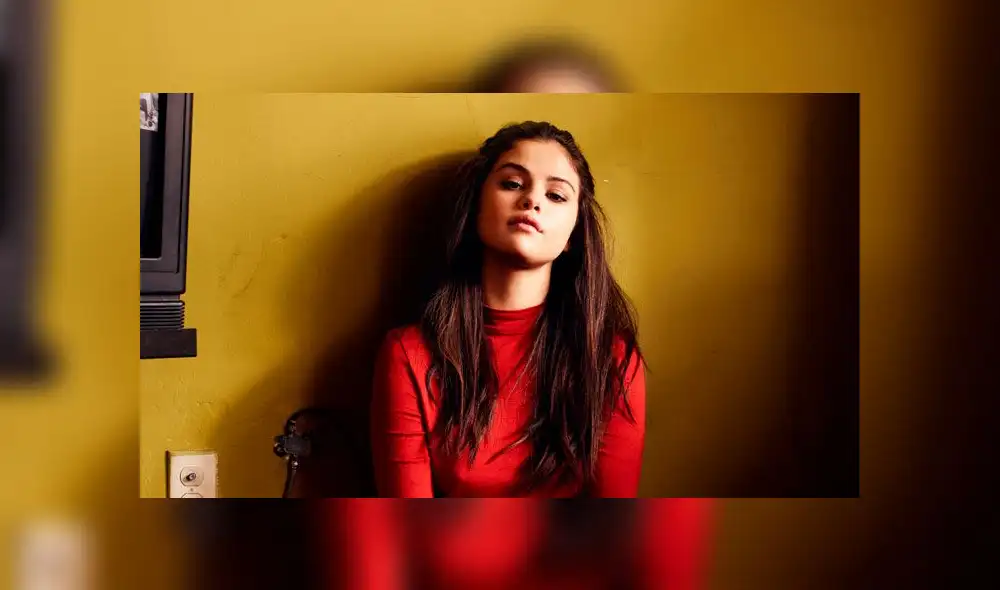 Selena Gomez muestra su increíble outfit al estilo de Jennifer Aniston 