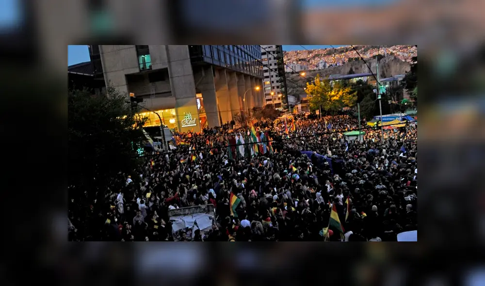 Estados Unidos emite alerta de viaje a Bolivia por caos en el conteo electoral Estados Unidos emite alerta de viaje a Bolivia por caos en el conteo electoral