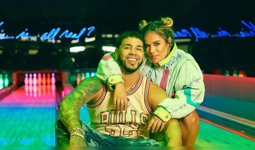 Anuel AA y Karol G causan furor con su primer enfrentamiento musical