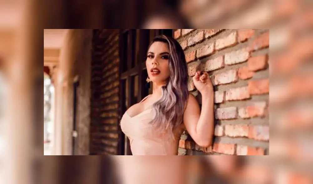 Kimberly Loaiza y Juan de Dios Pantoja