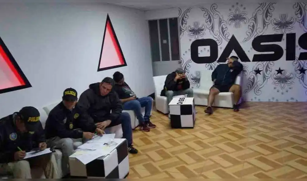 Club nocturno 'Oasis' Club nocturno 'Oasis'