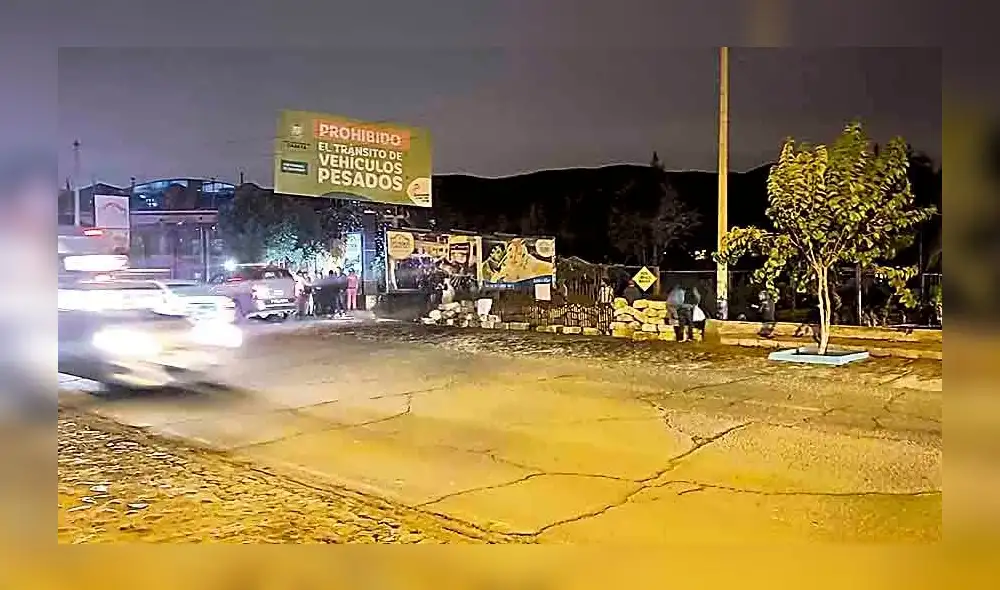 Cerraron puente en la tarde.