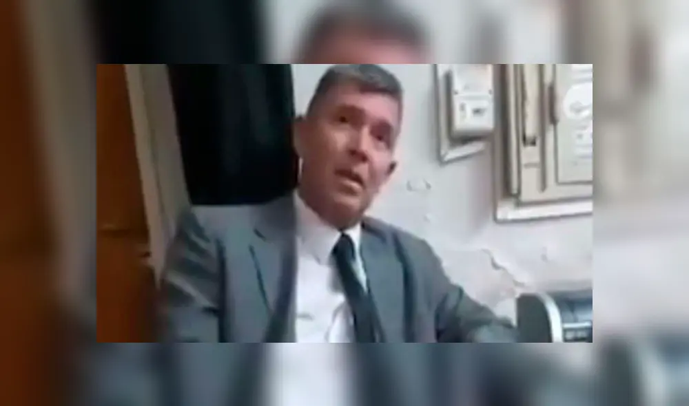 Dos jueces fueron captados cobrando una presunta coima para liberar a un preso con prisión preventiva. Foto: Captura / Clarín Dos jueces fueron captados cobrando una presunta coima para liberar a un preso con prisión preventiva. Foto: Captura / Clarín