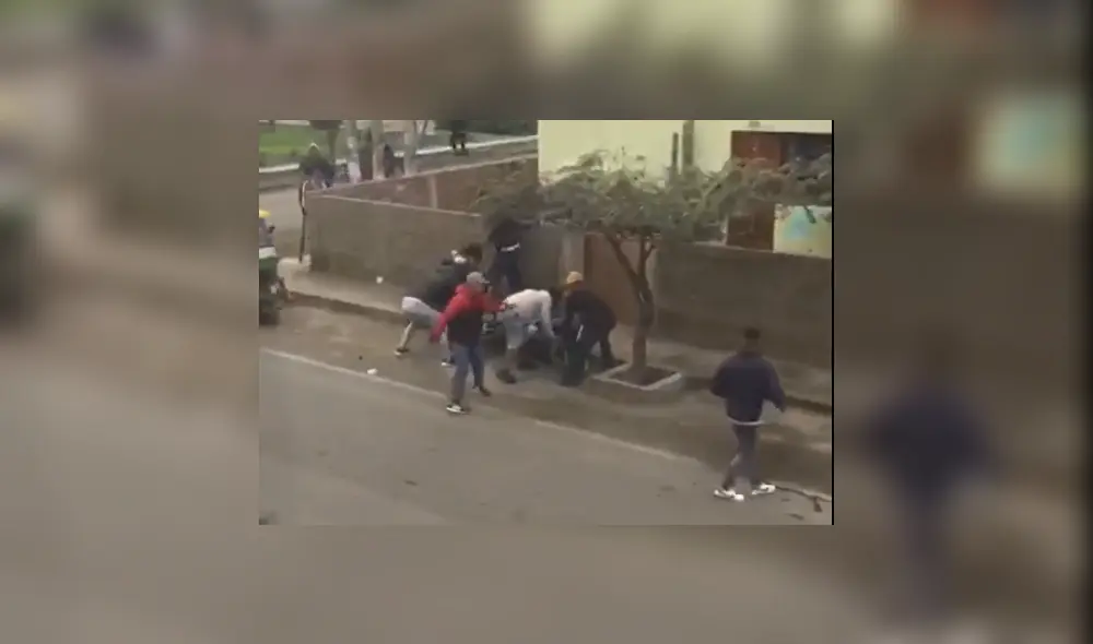 Los bandos generaron desmanes en las calles de San Juan de Miraflores. Los bandos generaron desmanes en las calles de San Juan de Miraflores.