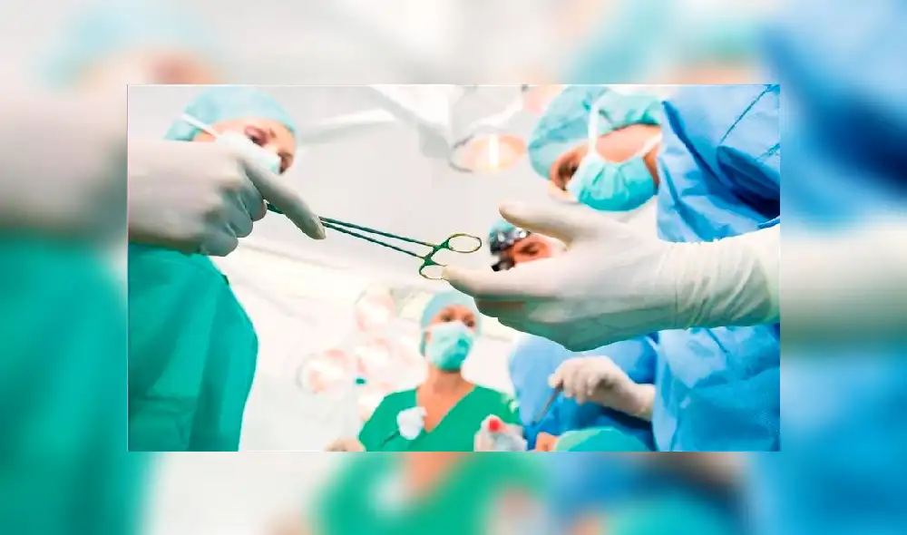 A member of the medical staff clad in protective gear prepares to give an infant the Bacillus Calmette�Gu�rin (BCG) vaccine for tuberculosis at a community health centre in Banda Aceh on June 15, 2020. - In the worldwide battle against COVID-19, it was reported in May that scientists were investigating whether a century-old tuberculosis vaccine might offer some additional protection against the novel coronavirus. But the World Health Organization, for its part, said in April that there is no evidence that BCG protects people against infection with COVID-19. (Photo by CHAIDEER MAHYUDDIN / AFP)