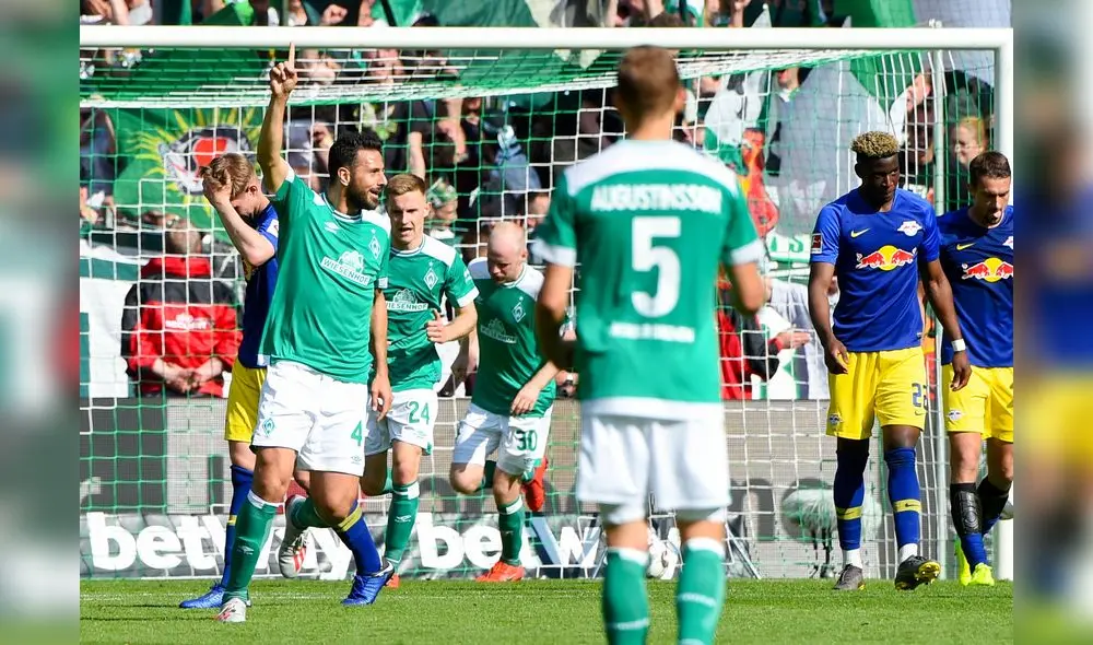 Juan Jayo elogia a Claudio Pizarro. Foto: AFP Juan Jayo elogia a Claudio Pizarro. Foto: AFP