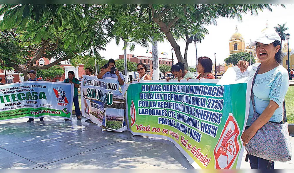 Obreros. Esperaban ya no se amplíe esta ley. Obreros. Esperaban ya no se amplíe esta ley.