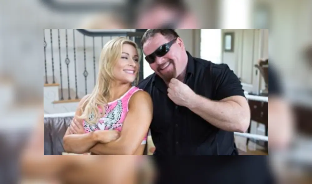 Natalya y Jim 'The Anvil' Neidhart