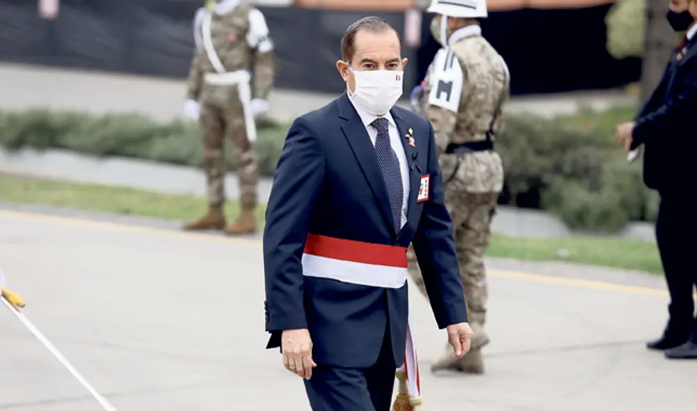 Cambios. El ministro de Defensa, Walter Martos, suena como nuevo primer ministro. (Foto: Jorge Cerdán) Cambios. El ministro de Defensa, Walter Martos, suena como nuevo primer ministro. (Foto: Jorge Cerdán)