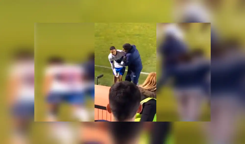 Jeisson Vargas no estuvo de acuerdo con la decisión que tomó su entrenador en el partido que disputó la Universidad Católica frente al Everton. Jeisson Vargas no estuvo de acuerdo con la decisión que tomó su entrenador en el partido que disputó la Universidad Católica frente al Everton.