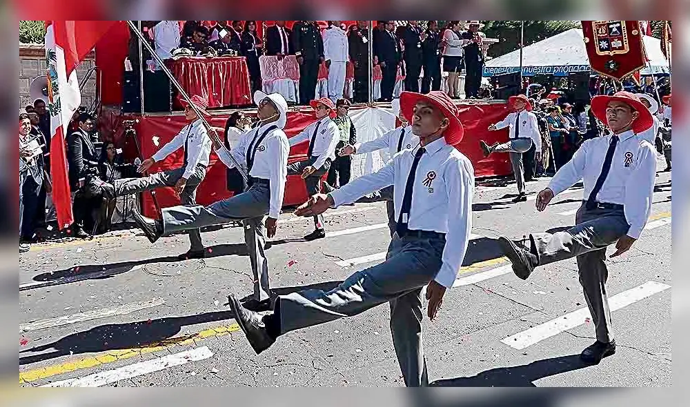 DESFILE ESCOLAR DESFILE ESCOLAR