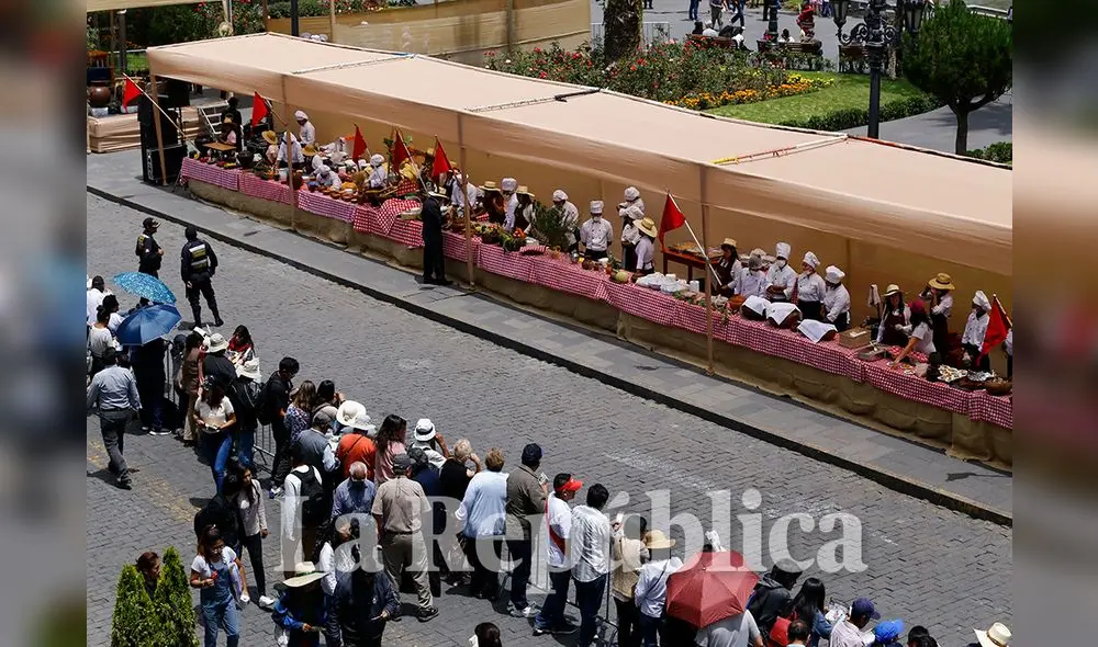 ENTREGA TITULO CIUDAD CREATIVA UNESCO ENTREGA TITULO CIUDAD CREATIVA UNESCO