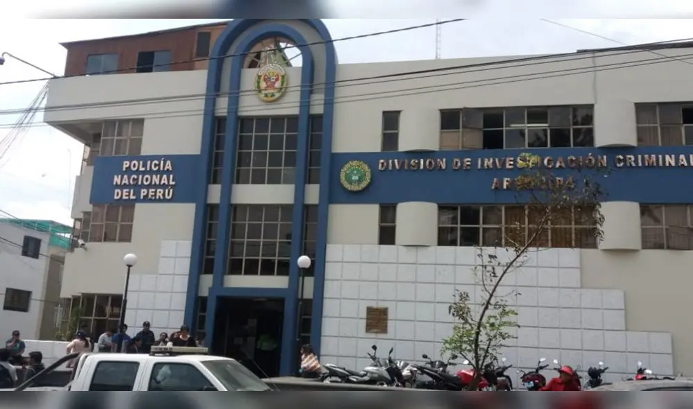 Falsa denuncia fue descubierta por agentes de Robos del Depincri en Arequipa. Falsa denuncia fue descubierta por agentes de Robos del Depincri en Arequipa.