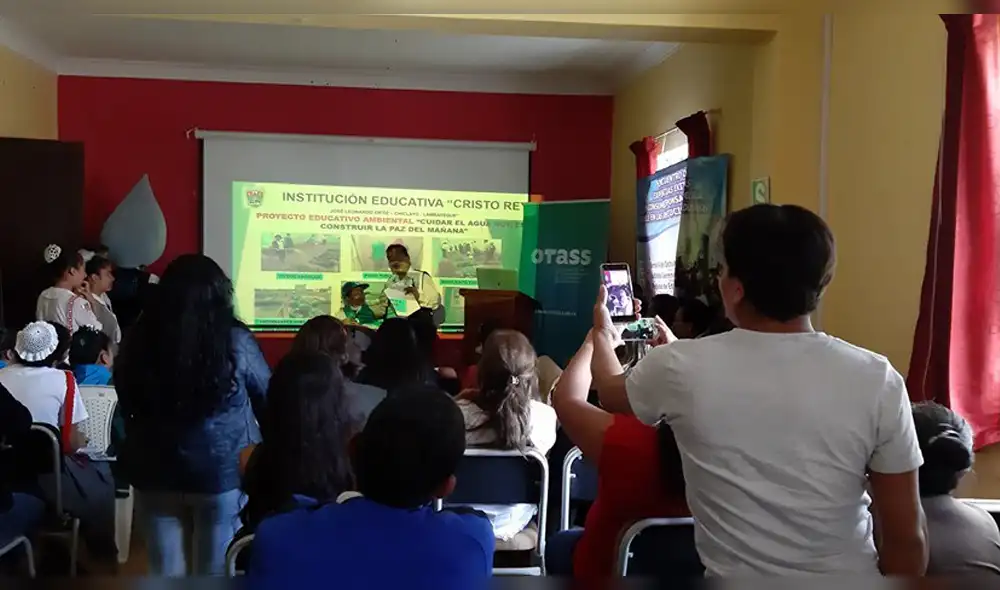 Estudiantes demostraron importancia del cuidado del agua y el medio ambiente. Estudiantes demostraron importancia del cuidado del agua y el medio ambiente.